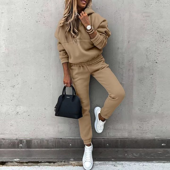Completo Due Pezzi Da Donna Per Il Tempo Libero | Trendy