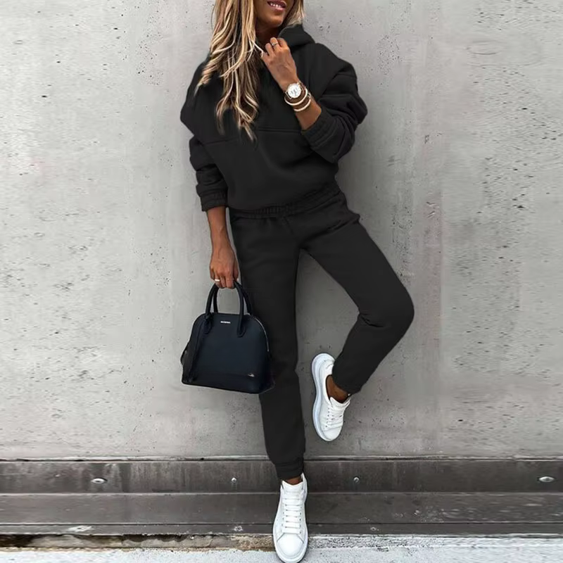 Completo Due Pezzi Da Donna Per Il Tempo Libero | Trendy