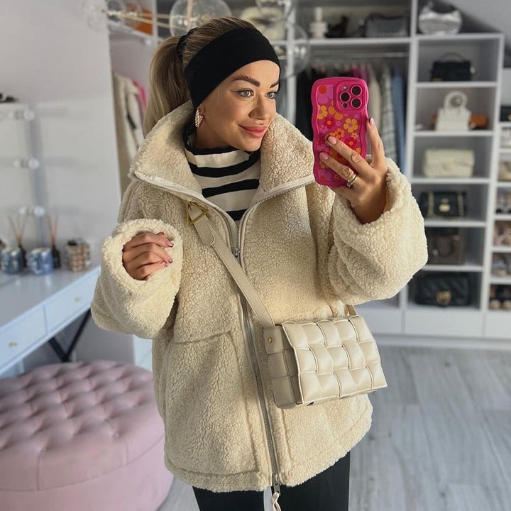 Maya Giacca Teddy Donna – Jacket Morbido e Caldo con Zip, Tasche e Vestibilità Confortevole