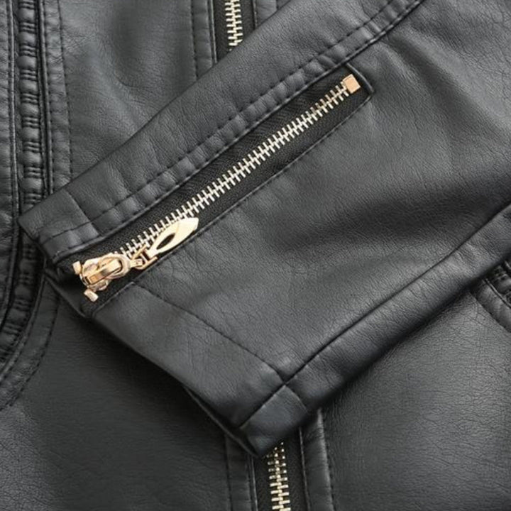 Carla Giacca Biker Dame Cropped – Jakke i økolær med høy krage og vatterte detaljer