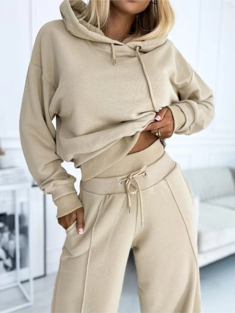 Set Top E Pantaloni A Gamba Larga Per Donna | Con Cappuccio