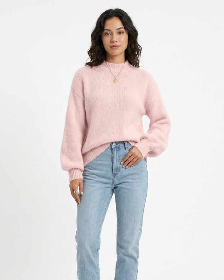 Pulover damă oversize Gigi – pulover reiat moale, cu mâneci bufante